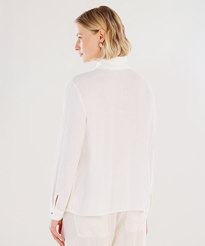 Yaka Detaylı Gömlek