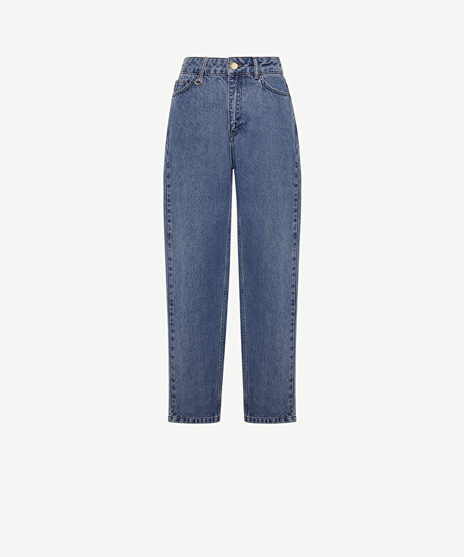 Kemer Aksesuarlı Yüksel Bel Mom Fit Denim Pantolon