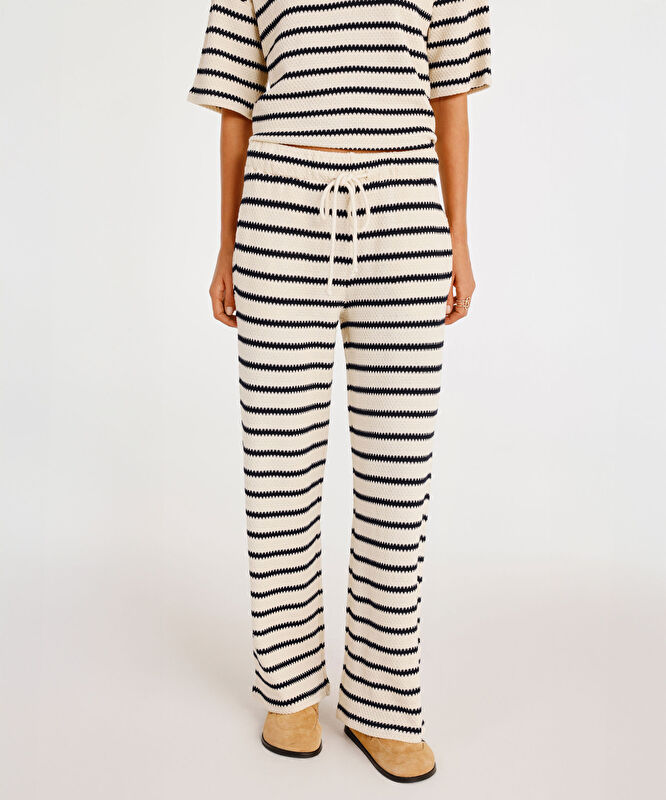 Geniş Paçalı Rahat Kalıplı Eşofman Altı