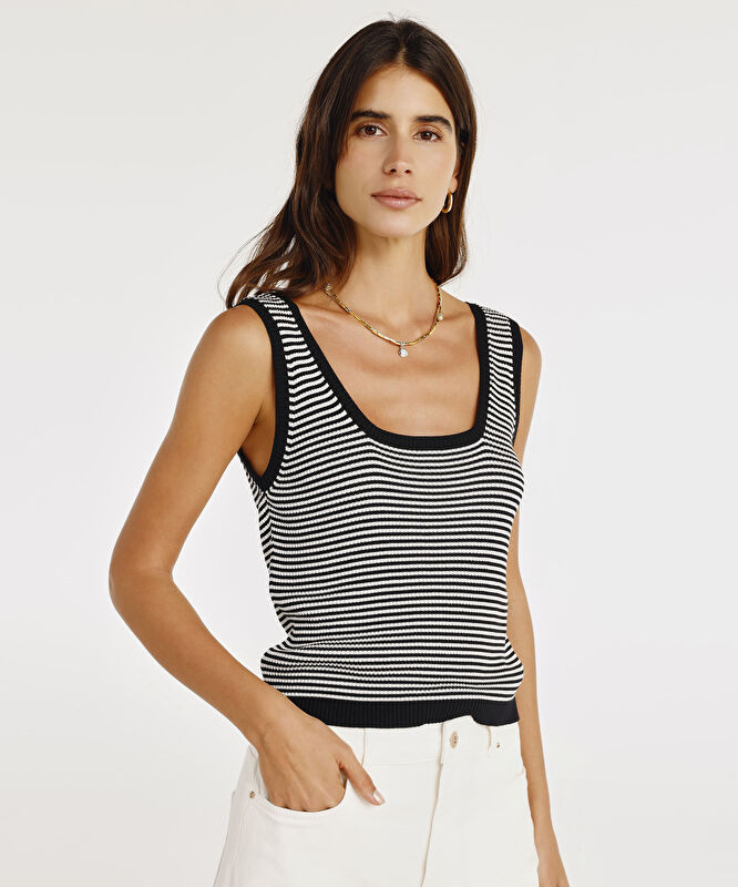 Askılı Cropped Boy Triko Bluz