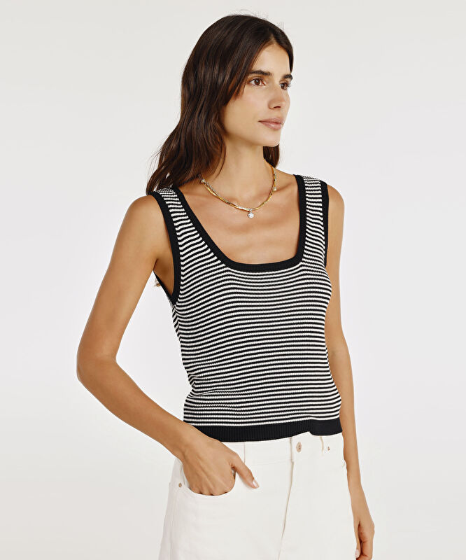 Askılı Cropped Boy Triko Bluz