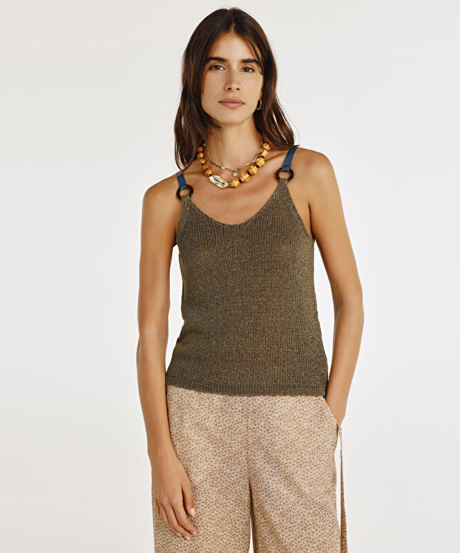 Askı Detaylı Triko