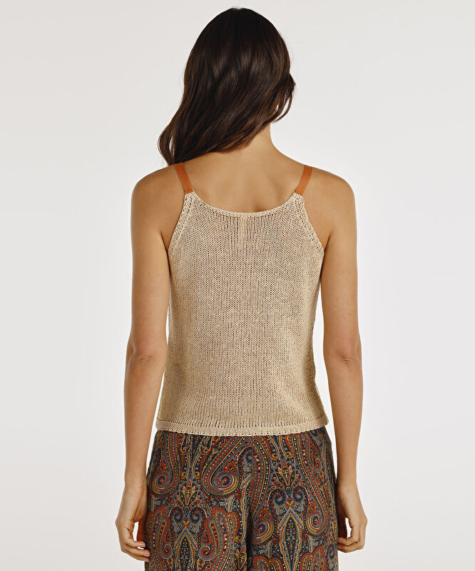 Askı Detaylı Triko