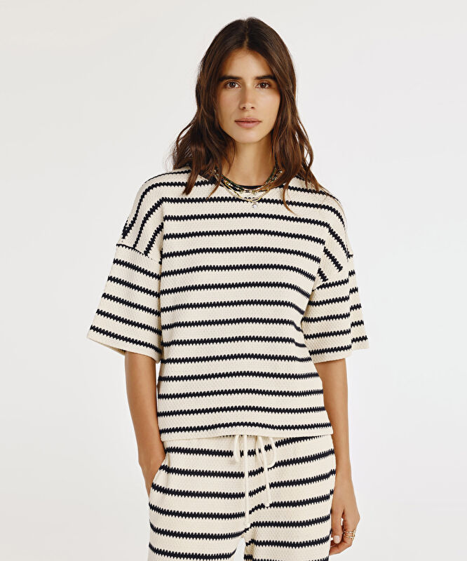 Düşük Omuzlu T-shirt