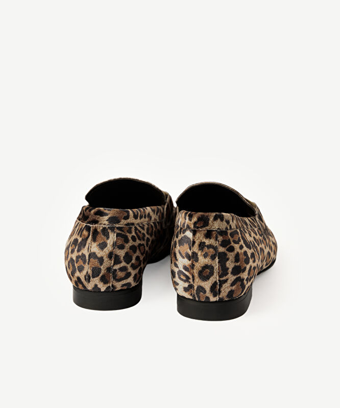 Leopar Baskılı Kadife İnce Tabanlı Loafer