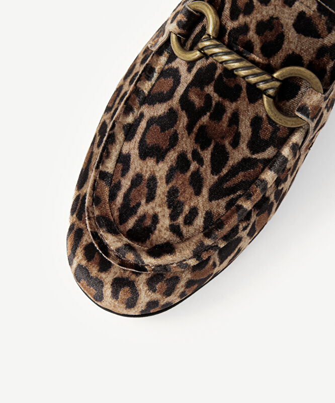 Leopar Baskılı Kadife İnce Tabanlı Loafer