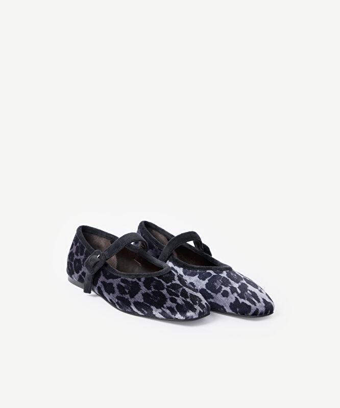 Leopar Baskılı Kadife Mary Jane Babet