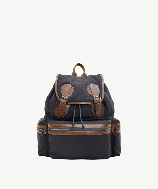 Suya Dayanıklı Cepli Sırt Çantası