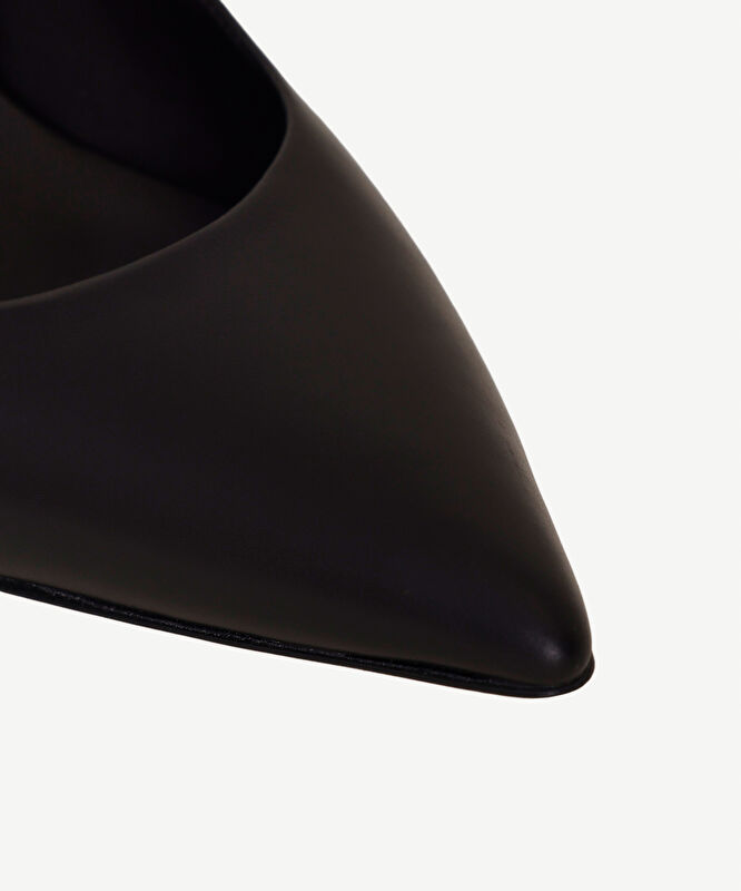 Arkası Açık Sivri Burunlu Deri Topuklu Ayakkabı