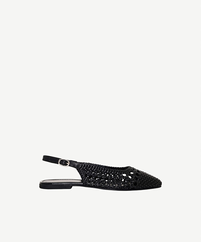 Arkası Açık Sivri Burunlu Örgü Ayakkabı