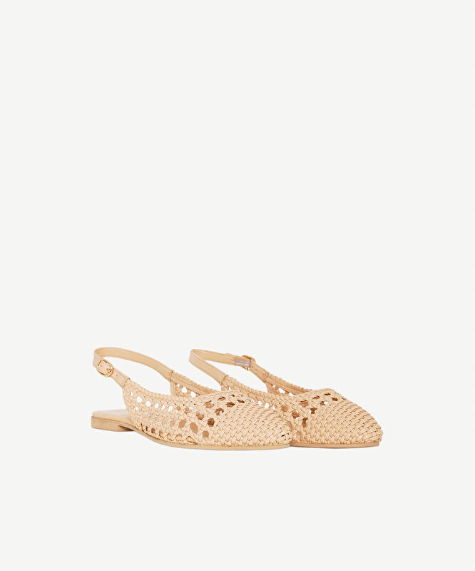 Arkası Açık Sivri Burunlu Örgü Ayakkabı