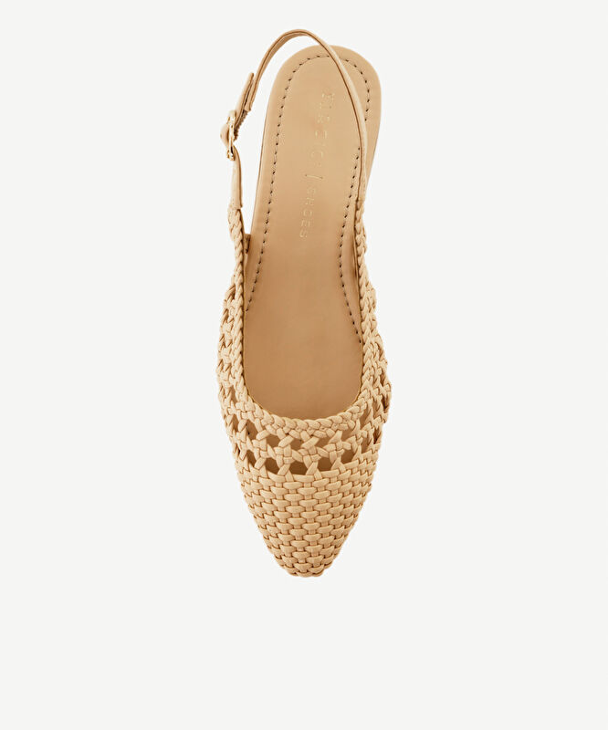 Arkası Açık Sivri Burunlu Örgü Ayakkabı