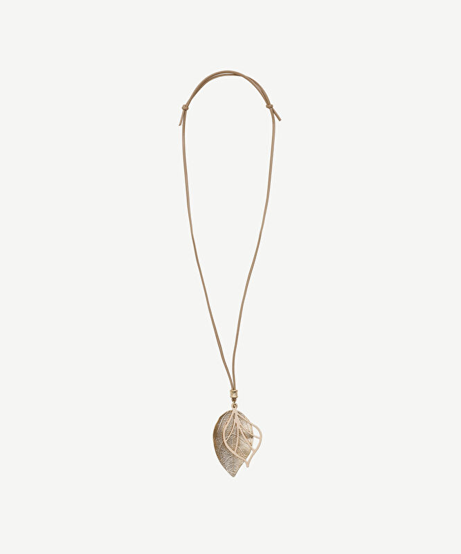 Yaprak Uçlu İp Kolye