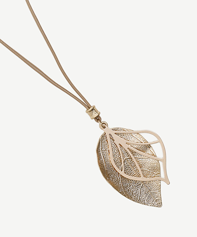 Yaprak Uçlu İp Kolye