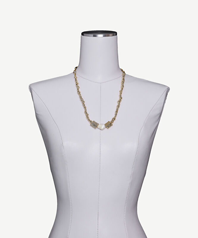 Doğal Taş Detaylı Kolye