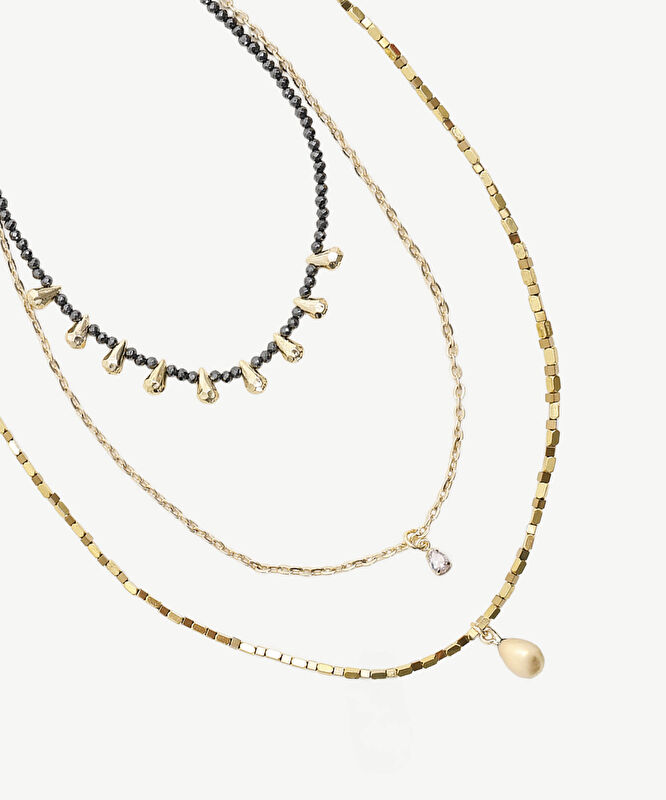 Üç Sıralı Hematit İçerikli Kolye