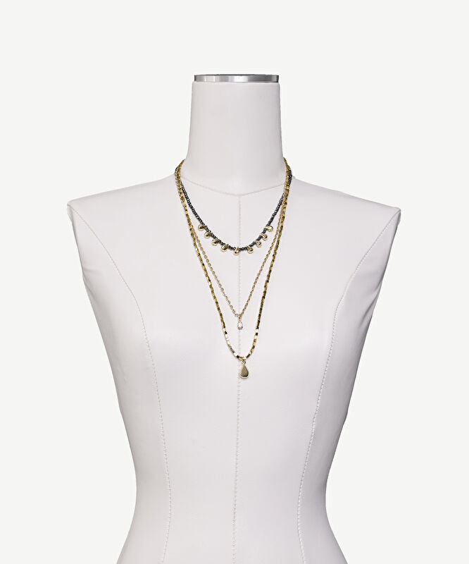 Üç Sıralı Hematit İçerikli Kolye