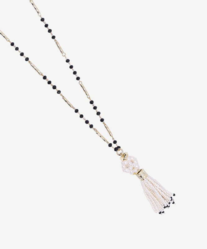 Kristal Taşlı Ve Püskül Detaylı Kolye