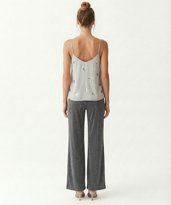 Regular V Yaka Askılı Bluz