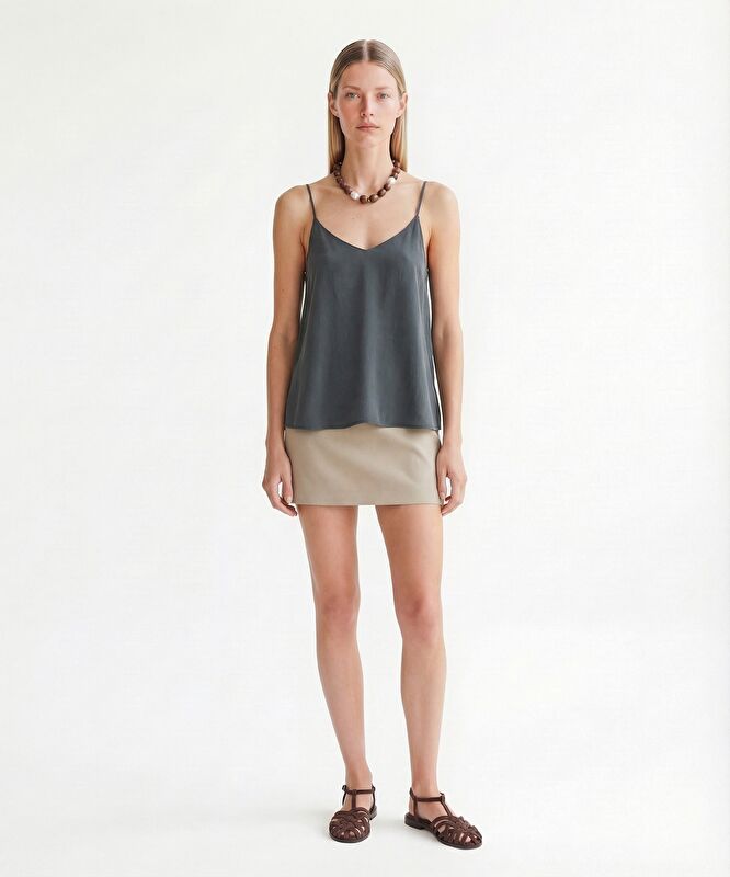 Regular V Yaka Askılı Bluz