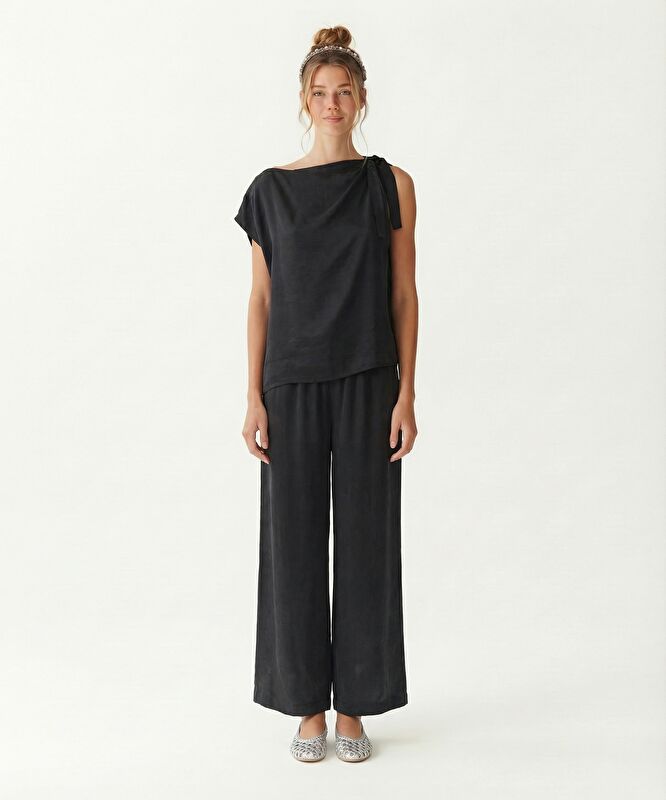 Zero Waste Düz Yaka Kısa Kol Bluz