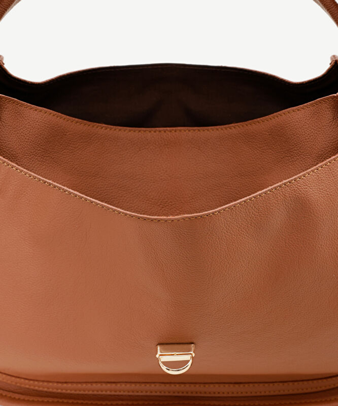 Kilit Detaylı Deri Omuz Çantası