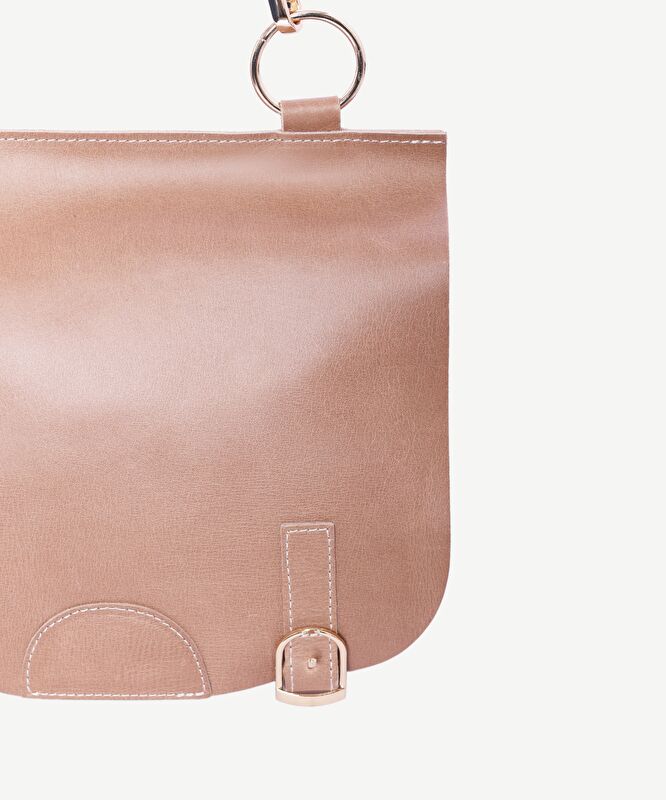 Kapaklı Deri Çapraz Çanta