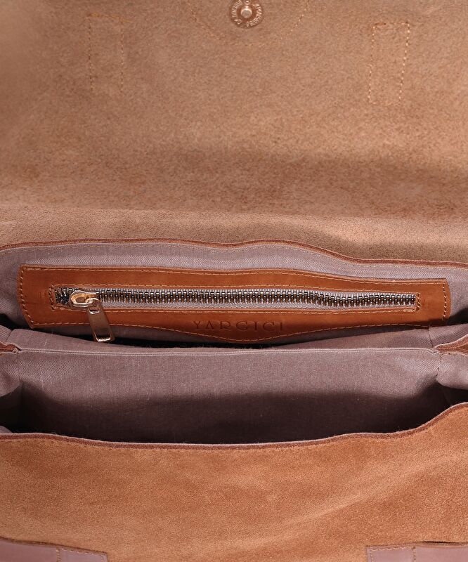 Kapaklı Deri Çapraz Çanta