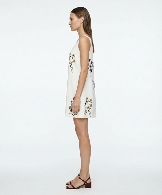 A Form Kare Yaka Kolsuz Elbise