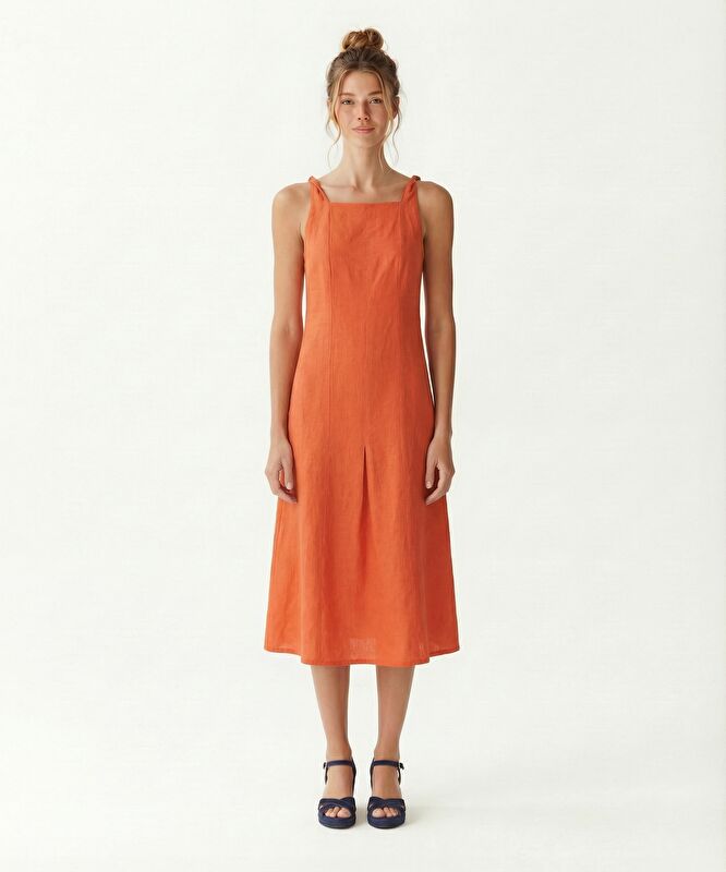 Düz Kare Yaka Askılı Elbise