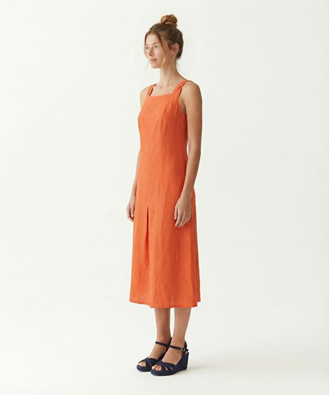 Düz Kare Yaka Askılı Elbise