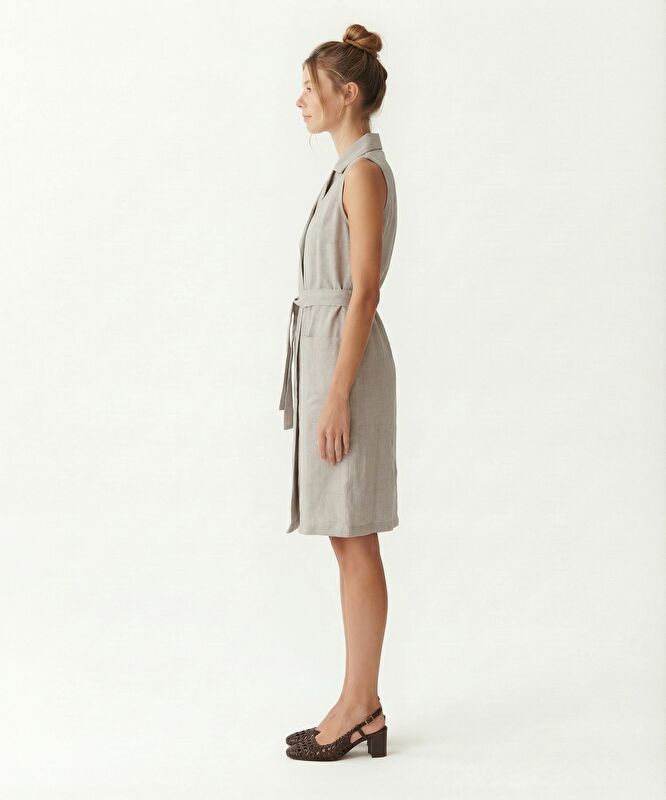 Düz Ceket Yaka Kolsuz Elbise