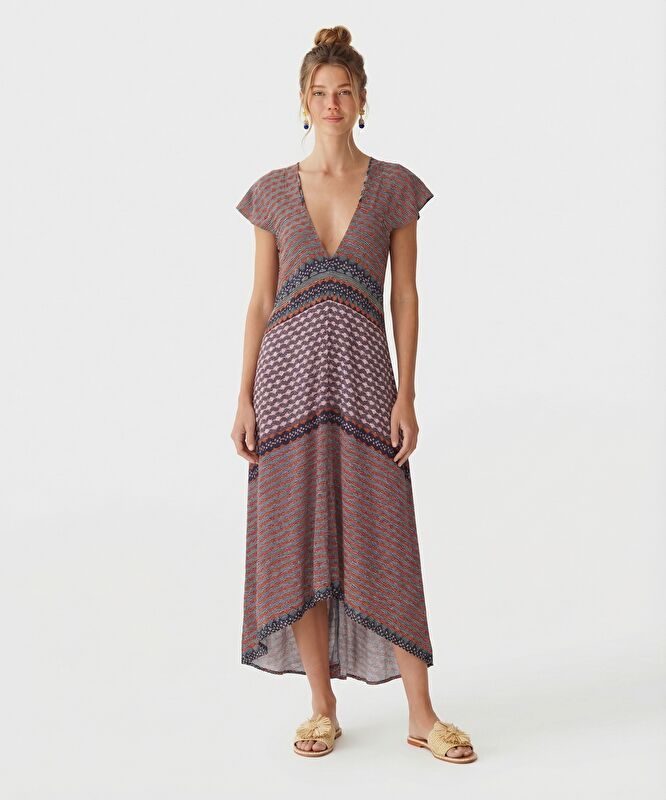 Bol V Yaka Kolsuz Elbise