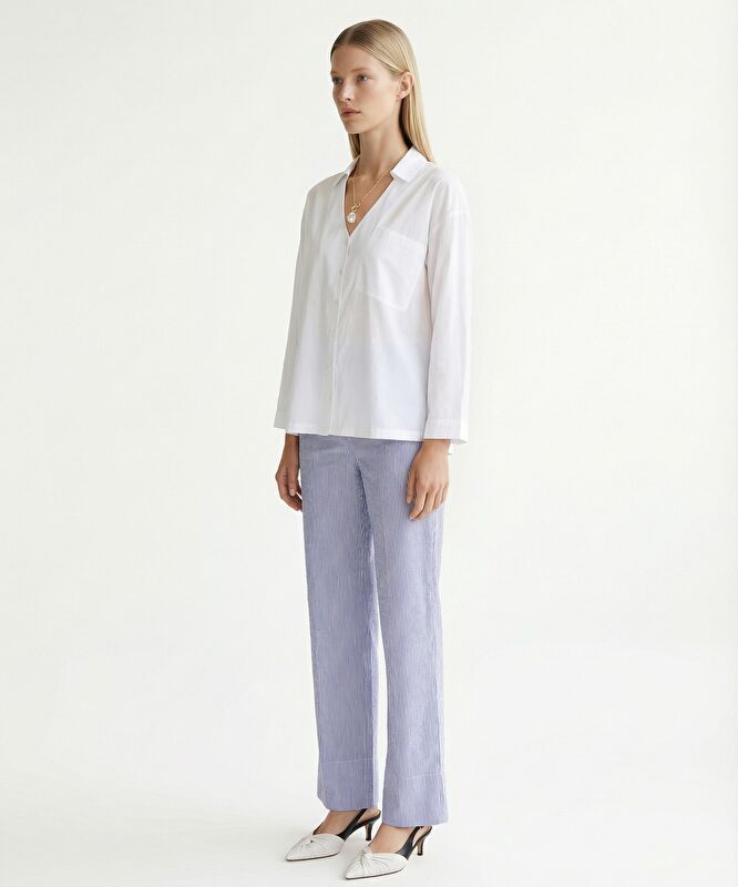 Regular V Yaka Uzun Kol Gömlek