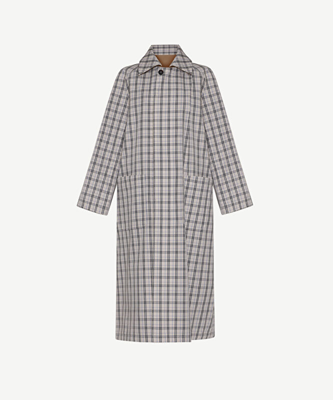 Geniş Ceket Yaka Uzun Kol Pardösü