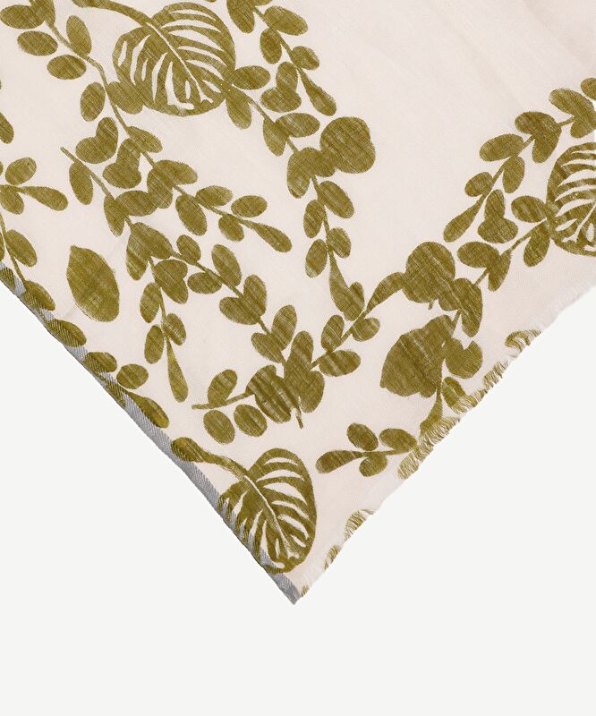 Yaprak Desenli Şal