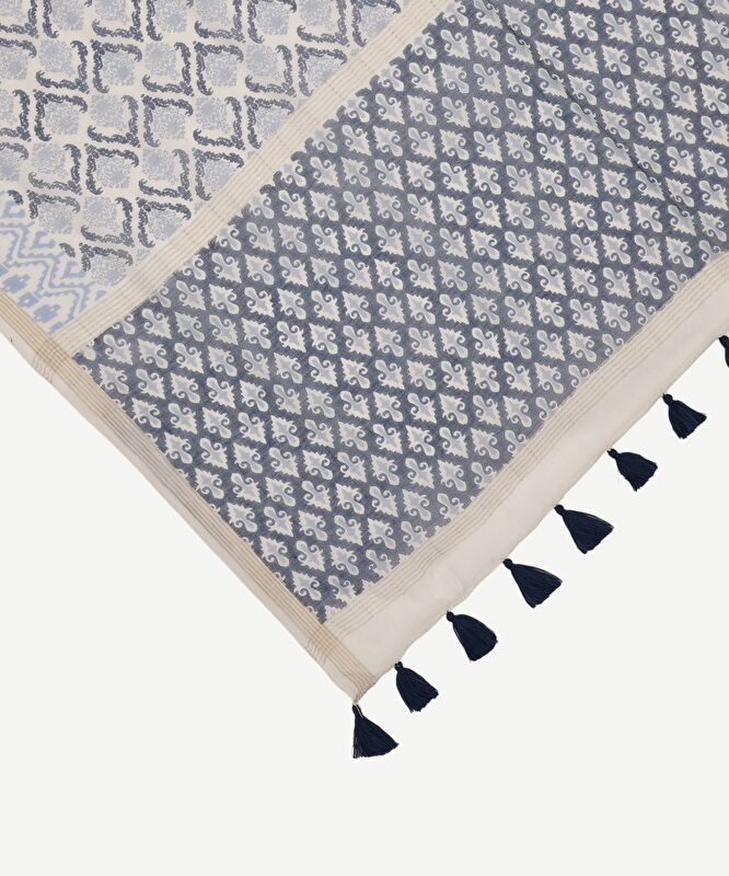 Püskül Detaylı Desenli Şal