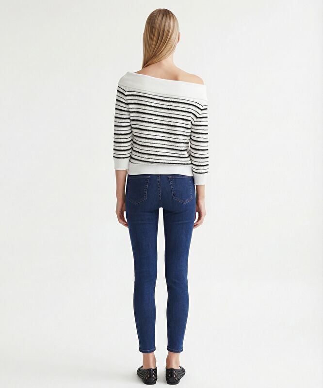 Regular Kayık Yaka 3/4 Kol Kazak