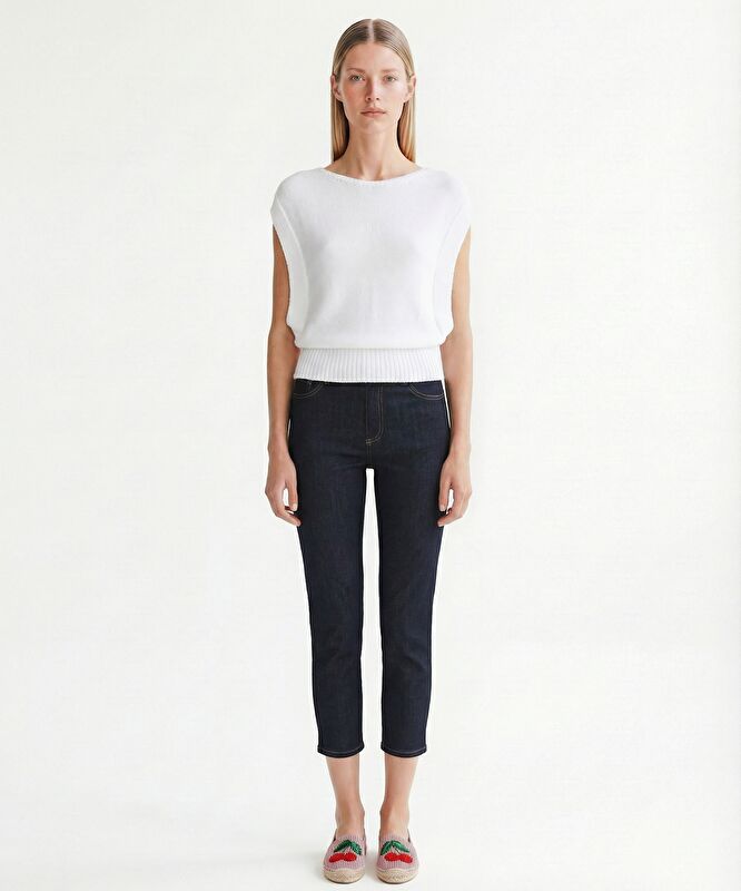 Regular Kayık Yaka Kolsuz Kazak