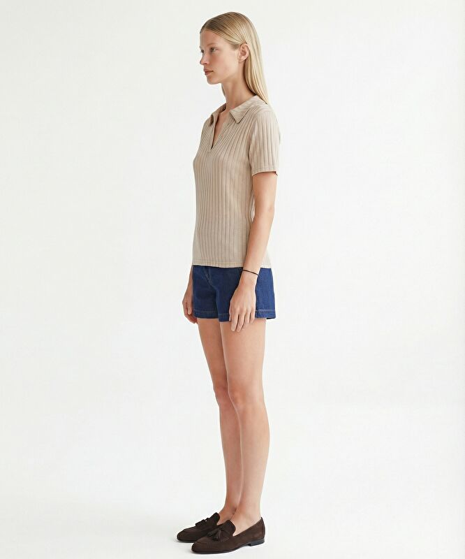 Regular V Yaka Kısa Kol T-shirt