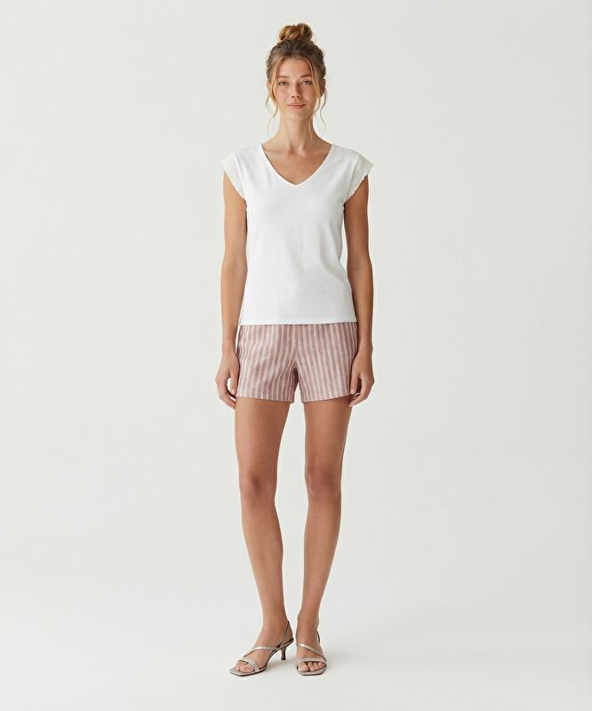 Regular V Yaka Kısa Kol T-shirt