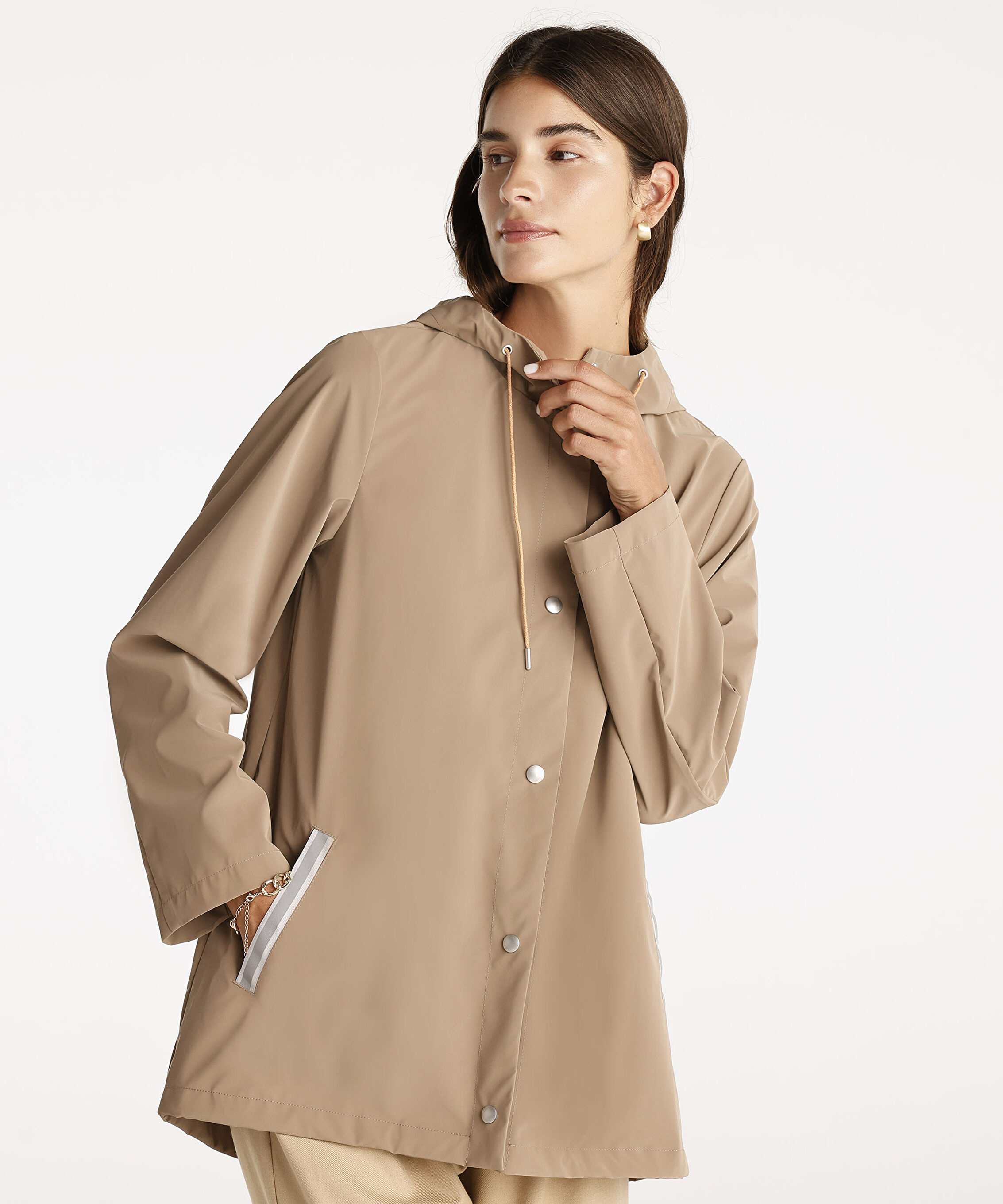 Yargıcı Açık Kahve Arka Detaylı Yağmurluk 24KKYM5401X018L | Yargıcı