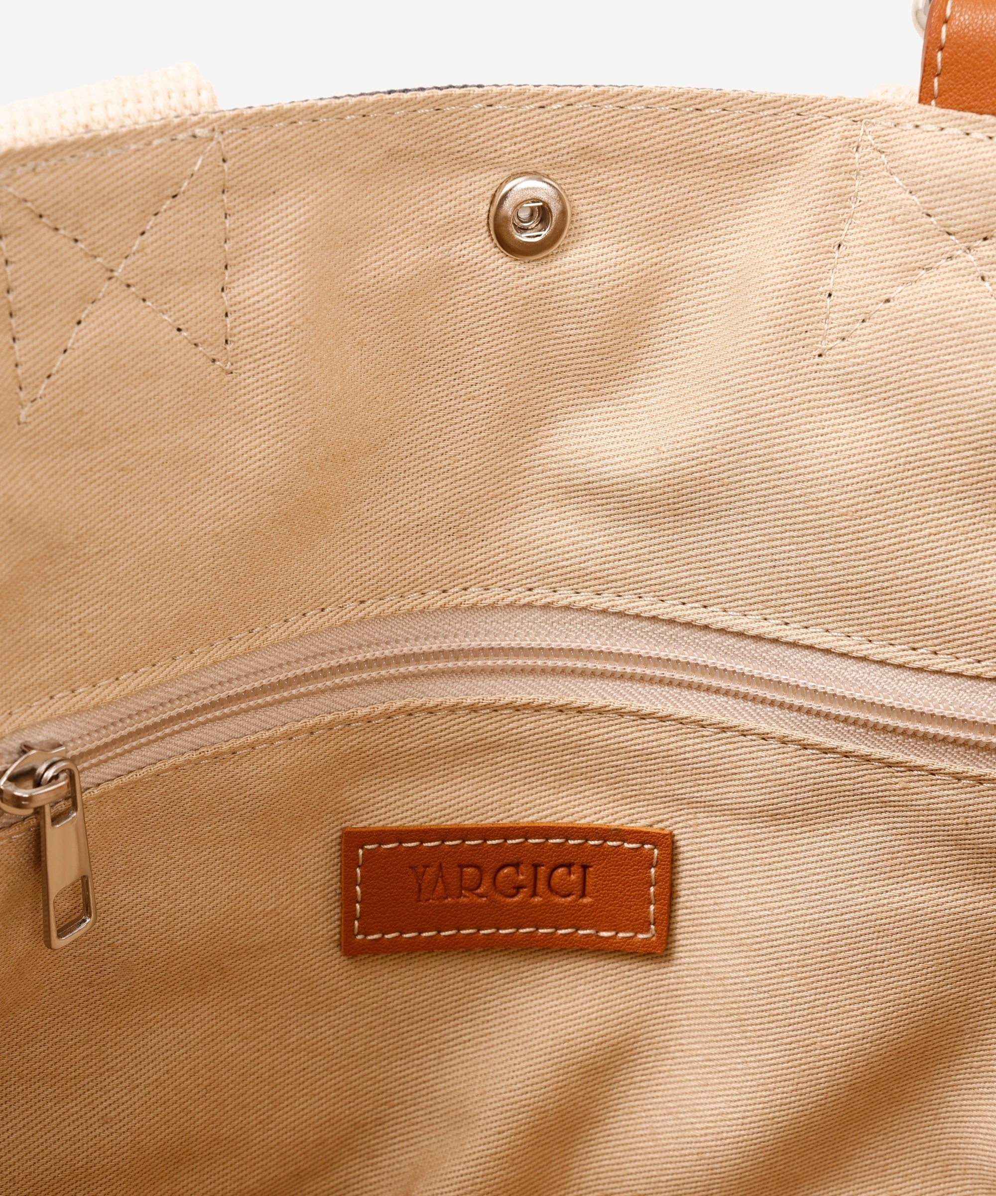 Yargıcı Lacivert Kolon Detaylı Renkli Omuz Çantası